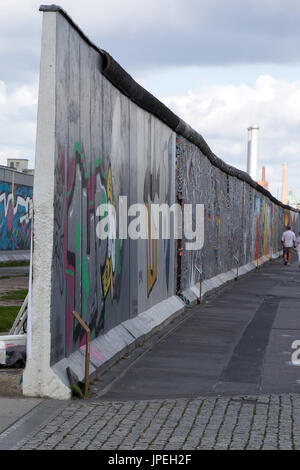 Äußere Segmente der Berliner Mauer an der Berliner Mauer East Side Gallery Stockfoto