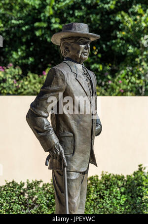 Skulptur von Frank Loyd Wright am die scharfe Familie Tourismus und Bildungszentrum, Florida Southern College, Lakeland, Florida, USA. Stockfoto