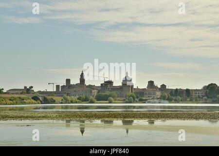 Mantova Skyline Sommerlandschaft Stockfoto