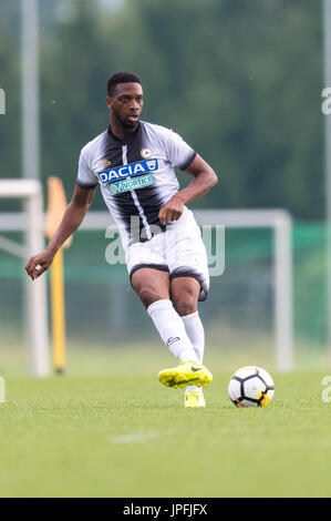 Villach, Österreich. 23. Juli 2017. Molla Wague (Udinese) Fußball: Vorsaison Freundschaftsspiel zwischen Udinese 2-2 Kayserispor Stadium Landskron in Villach, Italien. Bildnachweis: Maurizio Borsari/AFLO/Alamy Live-Nachrichten Stockfoto