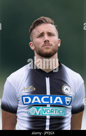 Villach, Österreich. 23. Juli 2017. Silvan Widmer (Udinese) Fußball: Vorsaison Freundschaftsspiel zwischen Udinese 2-2 Kayserispor Stadium Landskron in Villach, Italien. Bildnachweis: Maurizio Borsari/AFLO/Alamy Live-Nachrichten Stockfoto