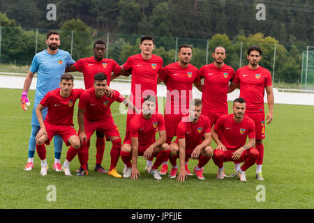 Villach, Österreich. 23. Juli 2017. Kaiserispor Team Gruppe Line-up Fußball: Kaiserispor Team group (L-R) Muammer Yildirim, Geoffry Mujangi Bia, Cristian Sapunaru, Eran Kas, Ümit Bulut, vorne; Gonzalo Espinoza, Deniz Turuk, Atila Turan, Fernando Boldrin posieren vor der pre-Season-Freundschaftsspiel zwischen Udinese 2-2 Kayserispor Stadium Landskron in Villach, Italien. Bildnachweis: Maurizio Borsari/AFLO/Alamy Live-Nachrichten Stockfoto