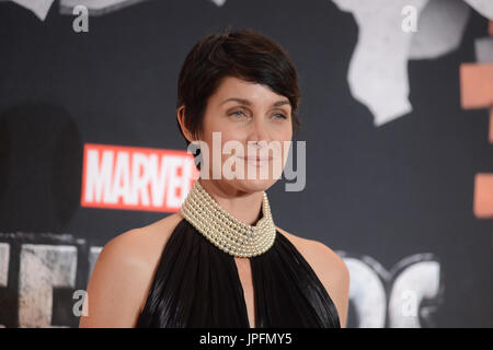 New York, USA. 31. Juli 2017. Carrie-Anne Moss besucht die "Marvels The Defenders" New-York-Premiere im Tribeca Performing Arts Center am 31. Juli 2017 in New York City. Bildnachweis: Erik Pendzich/Alamy Live-Nachrichten Stockfoto