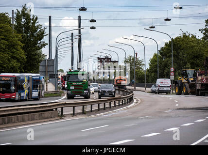 Straße Baustelle auf der Brücke Stockfoto