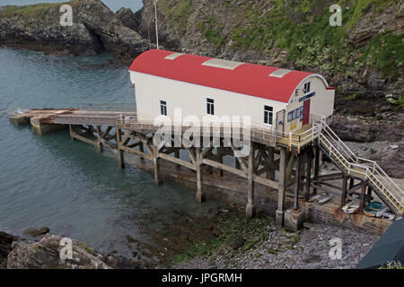 Alten Rettungsstationen st's Justian pemborkeshire Wales UK Stockfoto