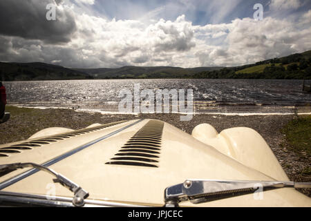 Morgan Sports Car am See Semerwater in Yorkshire Dales Stockfoto