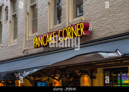 Pfannkuchen Sie-2017 Eckrestaurant in Amsterdam - AMSTERDAM - Niederlande Stockfoto