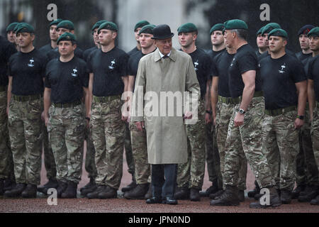 Der Duke of Edinburgh besucht den Kapitän General Parade an seiner endgültigen individuellen öffentliches Engagement im Buckingham Palace in London. Stockfoto