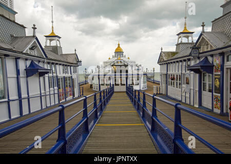 Historischen viktorianischen Pier in Eastbourne, England Stockfoto