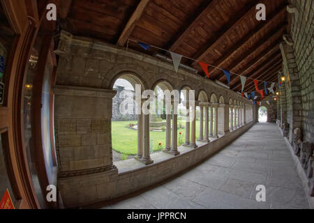 Paisley Abbey, Cotton Street, Paisley innere Kreuzgang Stockfoto