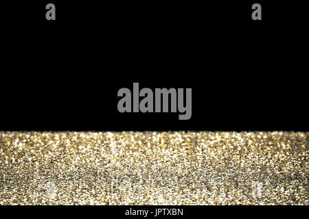 3D Rendering Gold glitter mit Bokeh auf schwarzem Hintergrund Stockfoto