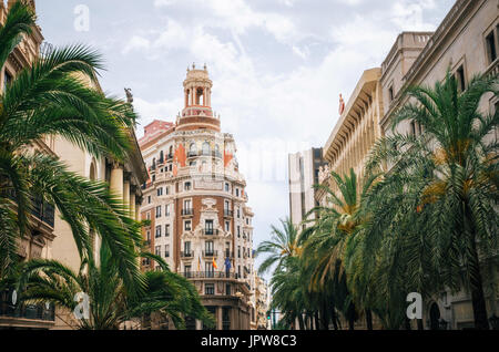 Valencia, Spanien - 3. Juni 2017: Bank von Valencia Banco de Valencia. Moderne Architektur in der Altstadt von Valencia. Stockfoto