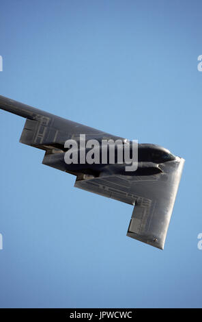 USAF Northrop Grumman B-2 Spirit in der fliegen-Anzeige im 1997 Edwards AFB Open House Stockfoto