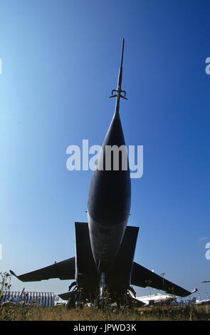 Nase der russischen Luftwaffe Mikoyan MiG-25 Foxbat mit Pitot-tube Stockfoto