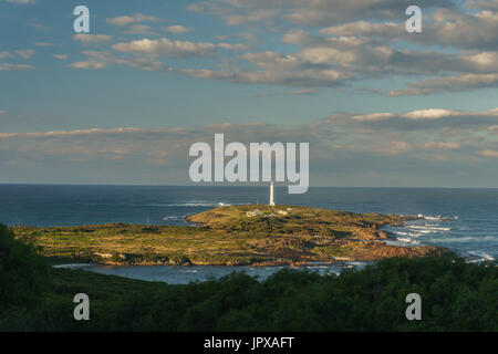 Sonnenaufgang am Cape Leeuwin Halbinsel und dem Leuchtturm von Skippy Rock Road, dem südwestlichsten Punkt von Australien Stockfoto
