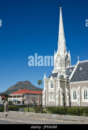 Niederländisch Reformierte Kirche in Graaff-Reinet, Eastern Cape, Südafrika. Imposantes Gebäude im kapholländischen Stil mit hohen Turm. Stockfoto