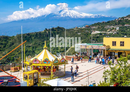 Blick auf den Ätna, nach Taormina, Italien Stockfoto