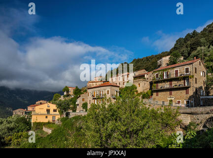 Stadt Ota, Gorges de Spelunca, Corse-du-Sud, Korsika, Frankreich Stockfoto