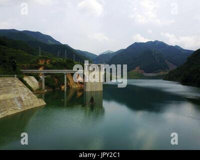 Guizhou, Guizhou, China. 2. August 2017. Das Ceheng Reservoir befindet sich in Ceheng, Südwest-China Guizhou Provinz Credit: SIPA Asien/ZUMA Draht/Alamy Live News Stockfoto