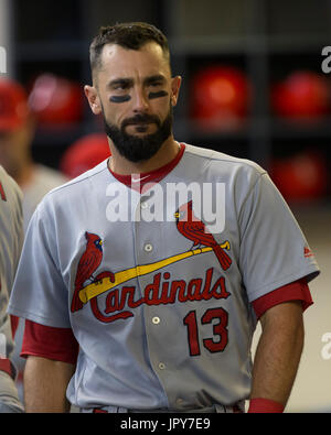 1. August 2017: St. Louis Cardinals erster Basisspieler Matt Schreiner #13 während die Major League Baseball Spiel zwischen den Milwaukee Brewers und den St. Louis Cardinals im Miller Park in Milwaukee, Wisconsin. John Fisher/CSM Stockfoto