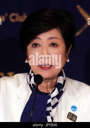 Tokio, Japan. 3. August 2017. Tokyo Gouverneur Yuriko Koike hält eine Rede vor ausländischen Journalisten auf der Foreign Correspondents Club of Japan in Tokio auf Donnerstag, 3. August 2017. Koike wurde Einkaufsviertels erste weibliche Führer vor einem Jahr. Kredite: Yoshio Tsunoda/AFLO/Alamy Live-Nachrichten Stockfoto