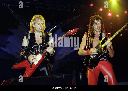 Der Gitarrist KK Downing und Glenn Tipton von Judas Priest führt auf Nassau Coliseum am 21. März 1984 in Nassau New York. Bildnachweis: mpi04/MediaPunch Stockfoto