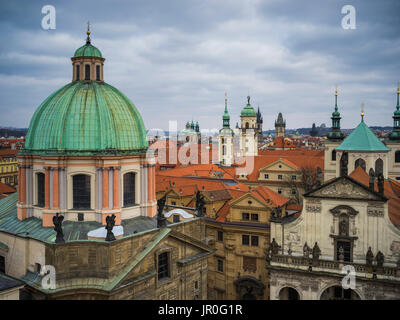 Blick von der Altstädter Brückenturm, Prag, Tschechische Republik Stockfoto