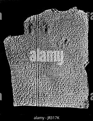 Die Amarna-Tabletten sind ein Archiv, geschrieben auf Tontafeln, hauptsächlich bestehend aus diplomatischen Korrespondenz zwischen der ägyptischen Regierung und ihre Vertreter in Canaan und Amurru während des neuen Reiches. Die Amarna-Briefe sind in ägyptologische Forschung, ungewöhnlich, da sie meist in akkadischen Keilschrift, das Schriftsystem von altem Mesopotamia, anstatt des alten Ägypten geschrieben werden. Die schriftliche Korrespondenz erstreckt sich über einen Zeitraum von höchstens 30 Jahre. Die Amarna-Briefe sind von großer Bedeutung für biblische Studien sowie semitischen Sprachwissenschaft, da sie in Licht die Stockfoto