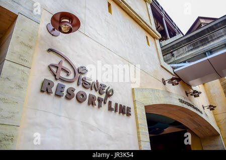 CHIBA, Japan: Tokyo Disneyland Monorail Bahnhof, Urayasu, Chiba, Japan Stockfoto