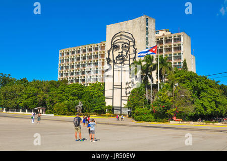 Havanna, Kuba - 19. Dezember 2016: Blick auf das National Monument von Ernesto Che Guevara an der Plaza De La Revolucion (Platz der Revolution) in Hav Stockfoto