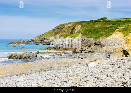 Bucht und Strand in Dollar Cove, Gunwalloe, Lizard Halbinsel, Cornwall, Großbritannien Stockfoto