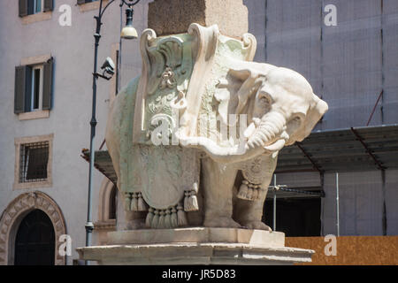 "Pulcino Della Minerva' Berninis Elefant, Piazza Della Minerva, Rom, Latium, Italien Stockfoto