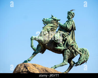 Denkmal Bogdan Khmelnitsky auf Sofijewskaja Platz, Kiew, Ukraine. Zynoviy Bohdan Khmelnytsky war eine ukrainische Hetman des Zaporozhian Wirtes des Cro Stockfoto