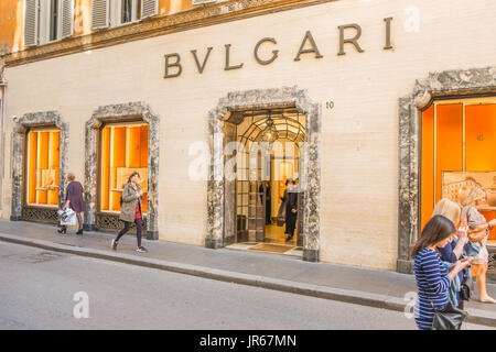 Street Scene vor Bulgari store Stockfoto