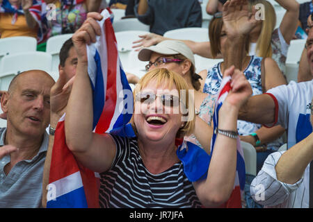 London, UK. 4. August 2017. London, 04 / August / 2017. Ein TeamGB Supporter bei den IAAF Weltmeisterschaften 2017 London. Bildnachweis: Paul Davey/Alamy Live-Nachrichten Stockfoto