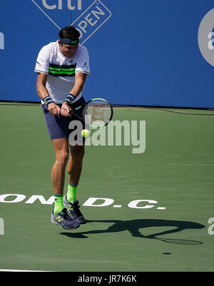 Washington DC, USA. Washington, USA. 4. August 2017. Milos Raonic (CAN) beim 2017 Citi Open Tennisturnier gespielt am Rock Creek Park Tennis Center in Washington, DC Justin Cooper/CSM Credit: Cal Sport Media/Alamy Live News Bildnachweis: Cal Sport Media/Alamy Live News Stockfoto