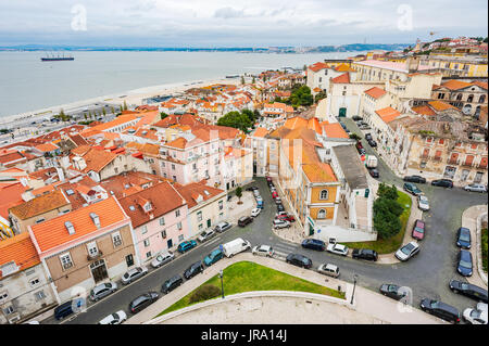 Lissabon orange Dächer Luftbild Stockfoto