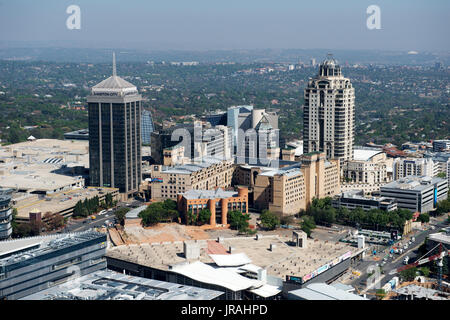 JOHANNESBURG, Südafrika - 24 September 2016: Luftaufnahme der Sandton City und The Michelangelo Hotel Stockfoto