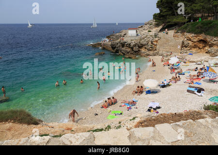 Strand von Hawaii in Verudela, Pula, Kroatien Stockfoto