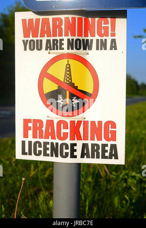 Warnsignal für Fracking Lizenz an Sutton Bank Ryedale Yorkshire Großbritannien Stockfoto