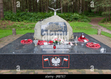 Gedenkstätte von Katyn, Cannock Chase, Cannock, Staffordshire, England, Vereinigtes Königreich, Europa Stockfoto