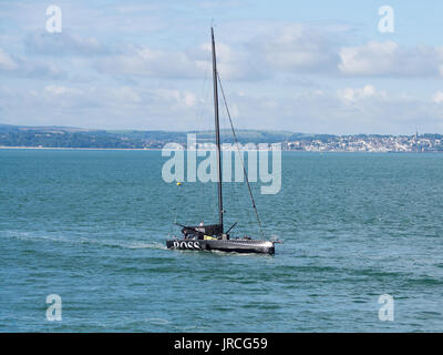 Alex thompsons "Hugo Boss Yachtcharter eingabe Portsmouth Harbour Stockfoto