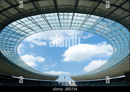 Innenraum der Olympiastadion Berlin, Charlottenburg, Berlin, Deutschland Stockfoto
