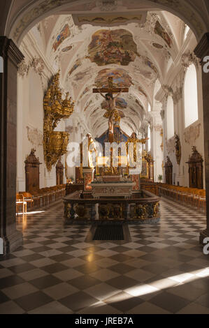 Österreich, Tirol, das Stift Stams, Kirchenschiff, Zisterzienser Abtei (Stift Stams Stams), im Jahr 1273 gegründet von Graf Meinhard II. von Görz-Tirol und seine Frau Stockfoto