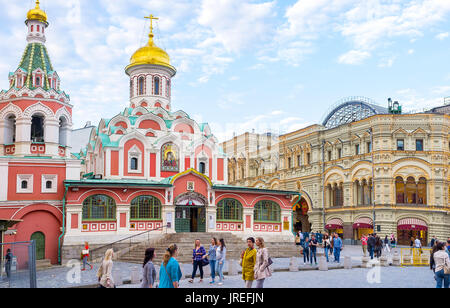 Moskau, Russland - 11. MAI 2015: Kleine Kathedrale der Muttergottes von Kasan ist eine Perle der russischen Kirche Architektur, am 11. Mai in Moskau Stockfoto