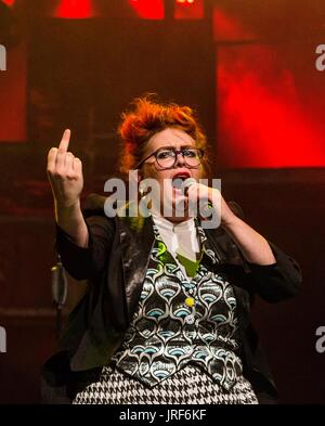 Edinburgh, UK. 5. August 2017. Der Lustgarten Ort startete sein 2017 Edinburgh Fringe Festival Programm veranstaltet von Komiker Ed spielen im Bild: Komiker, Jayde Adams Credit: Rich Dyson/Alamy Live News Stockfoto