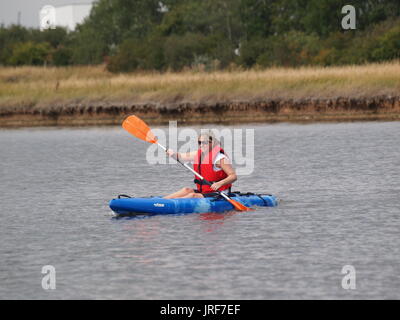 Sheerness, Kent, UK. 5. August 2017. UK-Wetter: ein sonniger Morgen auf Bartons Punkt See. Bildnachweis: James Bell/Alamy Live-Nachrichten Stockfoto