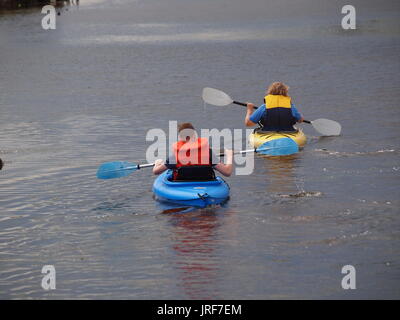 Sheerness, Kent, UK. 5. August 2017. UK-Wetter: ein sonniger Morgen auf Bartons Punkt See. Bildnachweis: James Bell/Alamy Live-Nachrichten Stockfoto