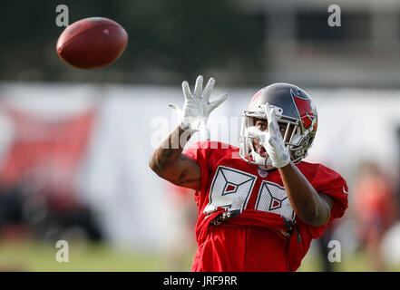 Florida, USA. 4. August 2017. LOREN ELLIOTT | Zeiten. Tampa Bay Buccaneers Wide Receiver Shaq Hill macht einen Haken während des Trainingslagers im One Buccaneer Place in Tampa, Florida, auf Freitag, 4. August 2017. Bildnachweis: Loren Elliott/Tampa Bay Times / ZUMA Draht/Alamy Live News Stockfoto