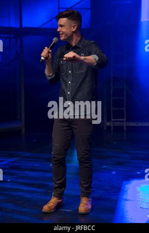 Edinburgh, Schottland. 5. August 2017. Edinburgh Fringe 2017 Pleasance Eröffnungs-Gala. Ryan Taylor Credit: Andrew Eaton/Alamy Live-Nachrichten Stockfoto